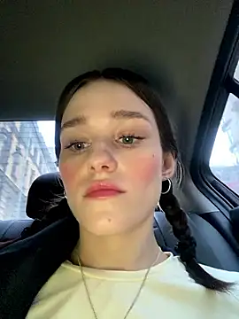 Snapshot of Mia_Mia_M chatting on 02-12-26, 02:39 Mia Mia M online show from 02-12-26, 02:39