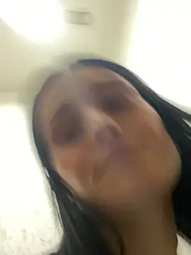 Snapshot of Mia_Mia_M chatting on 04-29-26, 05:30 Mia Mia M online show from 04-29-26, 05:30
