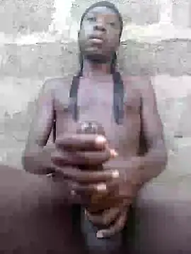 Snapshot of GOLDEN_HQUR chatting on 01-27-25, 10:49 GOLDEN HQUR online show from 01-27-25, 10:49