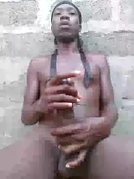 Snapshot of GOLDEN_HQUR chatting on 01-15-25, 03:50 GOLDEN HQUR online show from 01-15-25, 03:50