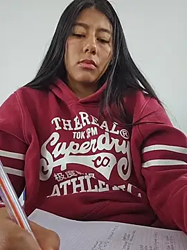 Snapshot of CarlaAlvez chatting on 02-20-26, 02:41 CarlaAlvez online show from 02-20-26, 02:41