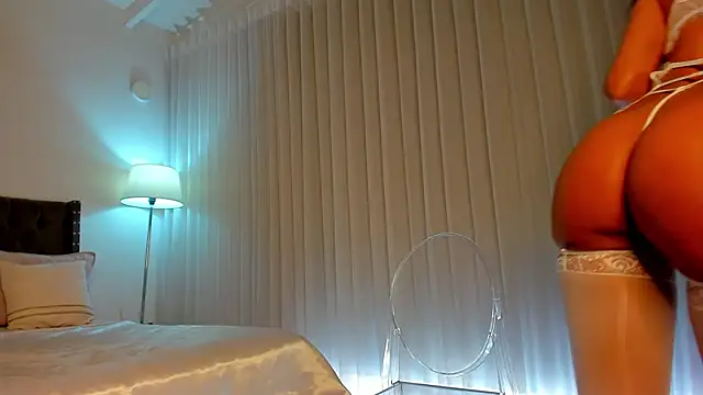 Anierouse1 online show from 10-12-25, 05:25