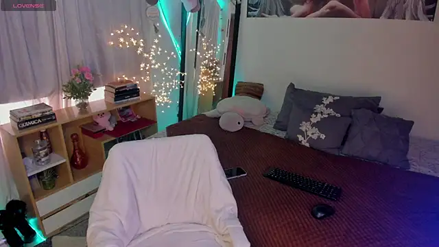 cuteweed420 online show from 05-04-26, 10:01