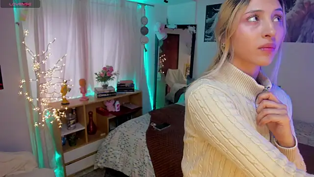cuteweed420 online show from 05-13-26, 09:44