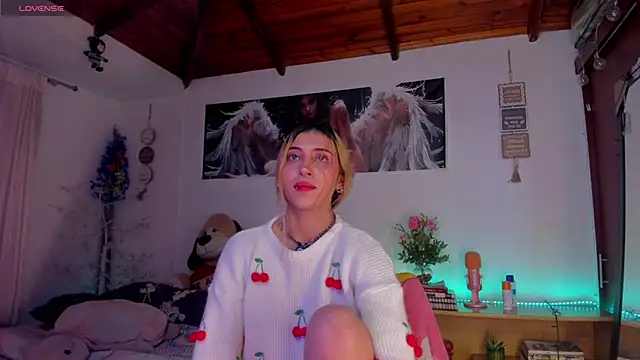 cuteweed420 online show from 04-14-26, 02:05