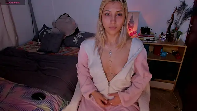 cuteweed420 online show from 01-06-26, 03:10