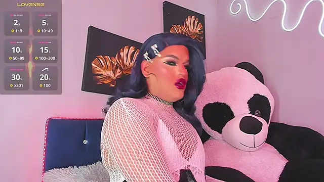 Snapshot of Missisabella_ chatting on 10-08-25, 01:18 Missisabella online show from 10-08-25, 01:18