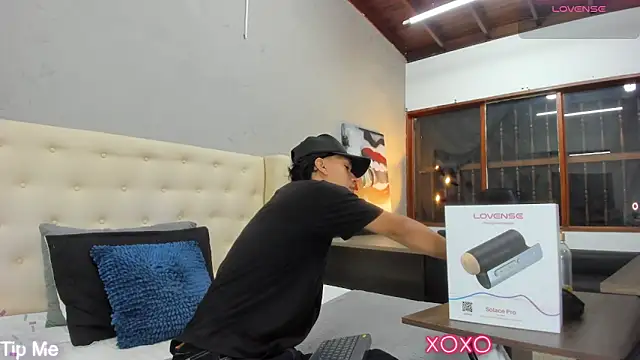 Snapshot of ricky_backus chatting on 03-05-25, 11:17 ricky backus online show from 03-05-25, 11:17