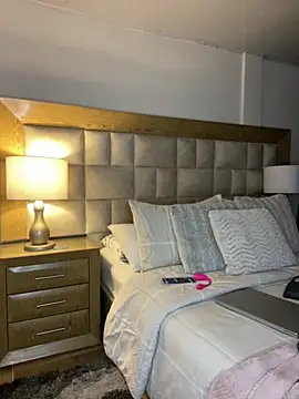 Sweet and caramel online show from 11-02-25, 12:59