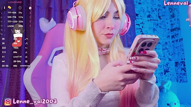 Lenneval1 online show from 12-04-25, 03:05