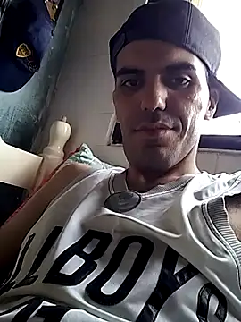 Snapshot of tunegrito007 chatting on 09-17-25, 12:29 tunegrito007 online show from 09-17-25, 12:29