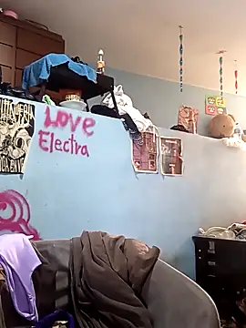 LoveElectra online show from 10-14-25, 02:17