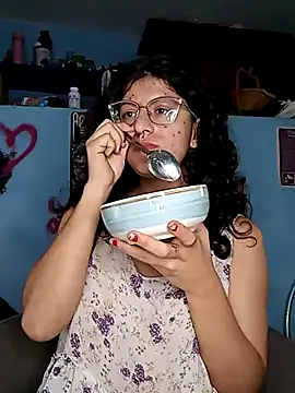 LoveElectra online show from 03-20-25, 01:04