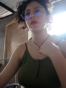 Snapshot of LoveElectra chatting on 06-26-26, 05:19 LoveElectra online show from 06-26-26, 05:19
