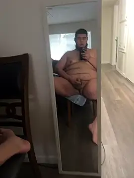 Snapshot of daddymaniaco69 chatting on 02-13-25, 12:35 daddymaniaco69 online show from 02-13-25, 12:35