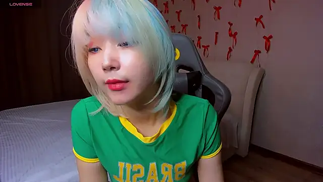 Milla Aheo online show from 04-10-26, 01:07