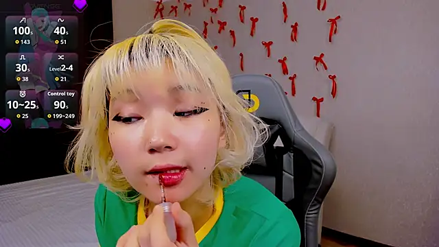 Milla Aheo online show from 02-12-26, 01:11