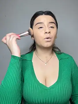 Snapshot of SaraBraun_ chatting on 02-06-26, 06:37 SaraBraun online show from 02-06-26, 06:37