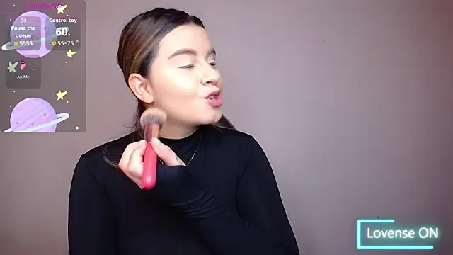 Snapshot of SaraBraun_ chatting on 02-02-26, 05:12 SaraBraun online show from 02-02-26, 05:12