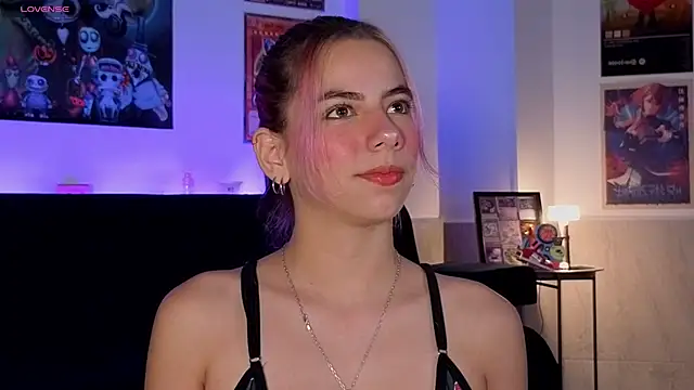 ArtemisaBlake online show from 12-05-25, 04:00