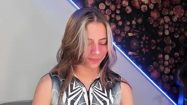 ArtemisaBlake online show from 03-04-25, 04:52