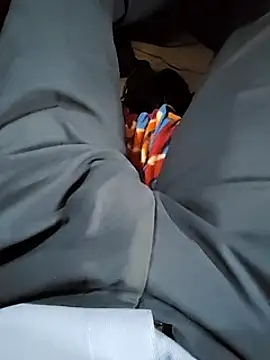 Snapshot of bananadick____ chatting on 12-24-24, 07:49 bananadick online show from 12-24-24, 07:49