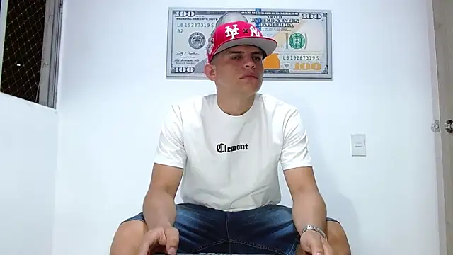 Snapshot of boss_of_cash chatting on 07-03-26, 01:45 boss of cash online show from 07-03-26, 01:45