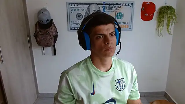 Snapshot of boss_of_cash chatting on 05-23-26, 04:39 boss of cash online show from 05-23-26, 04:39