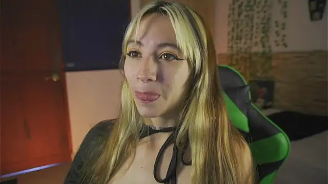 Michell Wallker online show from 02-17-26, 01:52