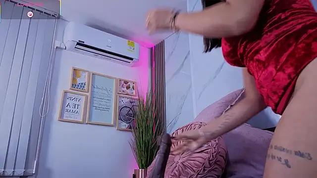 Chlooee   online show from 02-26-26, 02:44