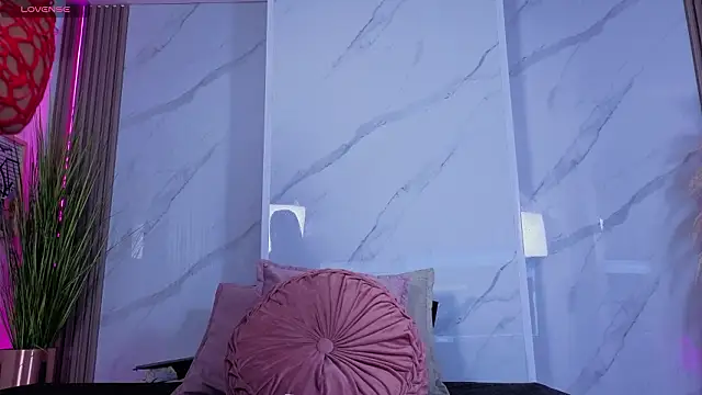 Chlooee   online show from 03-20-26, 02:23