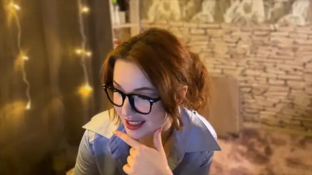 Snapshot of LaurenRossss chatting on 01-07-25, 02:42 LaurenRossss online show from 01-07-25, 02:42
