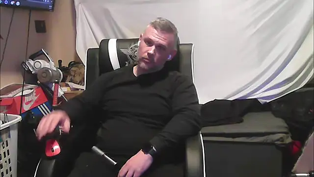 TwoFarty240 online show from 01-07-26, 04:06