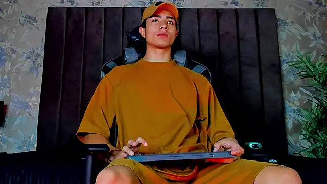JoshRashfordd online show from 10-08-25, 09:37