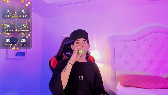 sett and gwen online show from 03-23-25, 03:43