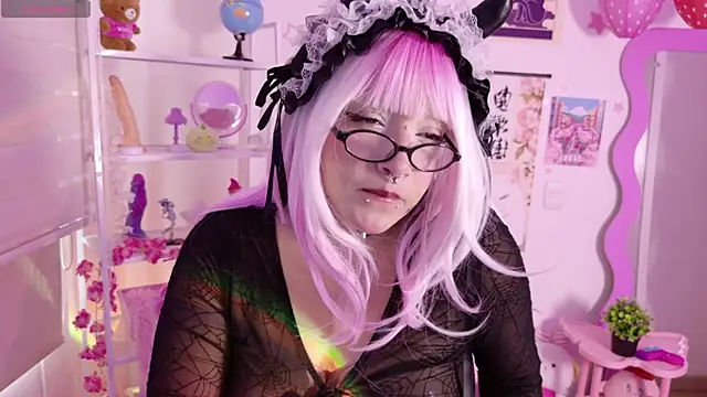 Snapshot of lady_noize chatting on 05-18-26, 09:41 lady noize online show from 05-18-26, 09:41
