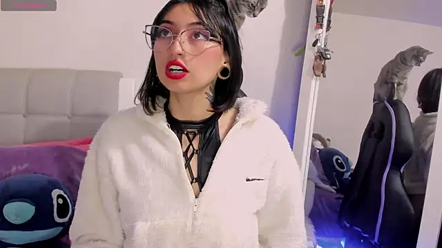 Any Roussee online show from 03-10-25, 12:39