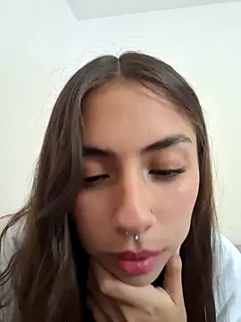 Jazmin-Cerezita online show from 12-17-24, 07:15