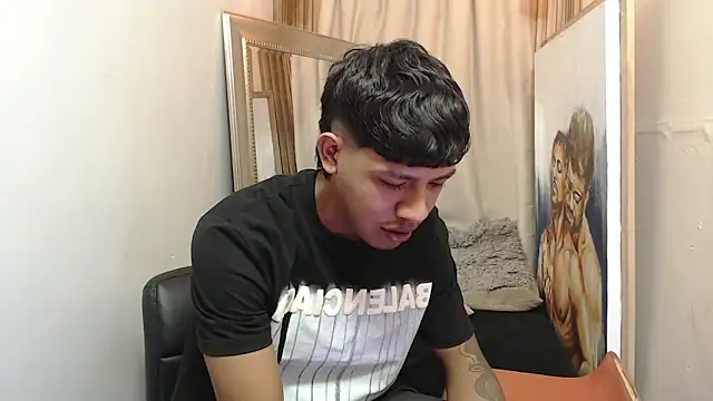 mr stiven  online show from 11-22-25, 04:33