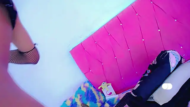 Theylor Rouse online show from 10-12-25, 10:00