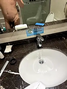 866532 online show from 10-31-25, 02:46