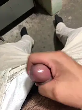 Kevineey online show from 11-16-25, 07:13