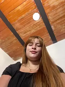 Snapshot of Liah_ferrer chatting on 09-24-25, 02:40 Liah ferrer online show from 09-24-25, 02:40