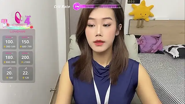 Bella-LL online show from 10-28-25, 04:28