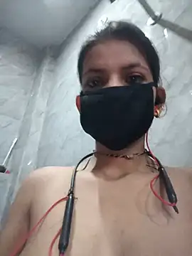 Snapshot of Aafreen_36 chatting on 05-20-26, 02:19 Aafreen 36 online show from 05-20-26, 02:19
