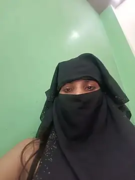 Snapshot of Aafreen_36 chatting on 06-01-26, 02:39 Aafreen 36 online show from 06-01-26, 02:39