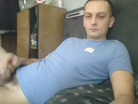 Snapshot of Kondzio chatting on 02-10-25, 08:09 Kondzio online show from 02-10-25, 08:09