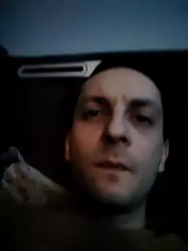 Snapshot of Kondzio chatting on 12-28-24, 12:04 Kondzio online show from 12-28-24, 12:04