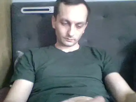 Snapshot of Kondzio chatting on 03-12-25, 10:48 Kondzio online show from 03-12-25, 10:48