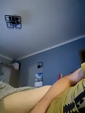 Snapshot of Kondzio chatting on 09-15-25, 09:15 Kondzio online show from 09-15-25, 09:15